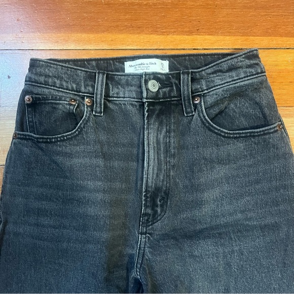 Abercrombie 90s Straight Ultra High Rise Curve Love 25L / 0L - Picture 2 of 6